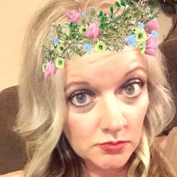 Meet your Posher, Christy - Picture 1 of 1